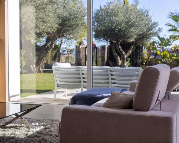 4 soveværelse Villa til salg i Las Colinas Golf, Orihuela med swimmingpool - € 995.000 (Ref: 9725095)