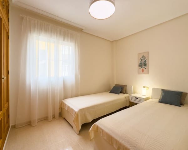 2 bedroom Apartment for sale in Cabo Roig, Orihuela with pool - € 169,000 (Ref: 9725096)