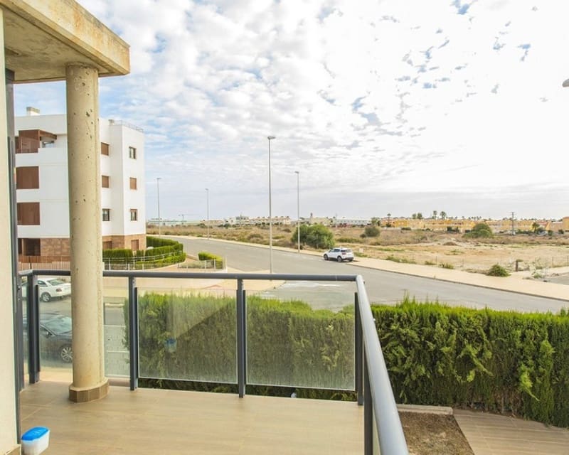 3 sypialnia Willa na sprzedaż w Cabo Roig z basenem - 499 000 € (Ref: 9725097)