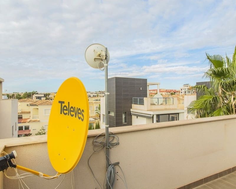 3 sypialnia Willa na sprzedaż w Cabo Roig z basenem - 499 000 € (Ref: 9725097)