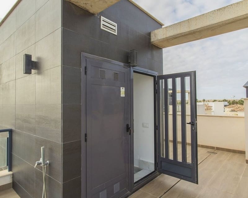 3 sypialnia Willa na sprzedaż w Cabo Roig z basenem - 499 000 € (Ref: 9725097)