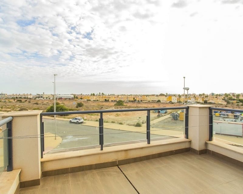 3 sypialnia Willa na sprzedaż w Cabo Roig z basenem - 499 000 € (Ref: 9725097)