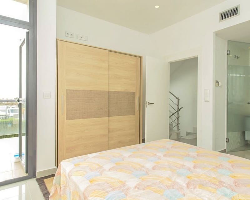 3 sypialnia Willa na sprzedaż w Cabo Roig z basenem - 499 000 € (Ref: 9725097)