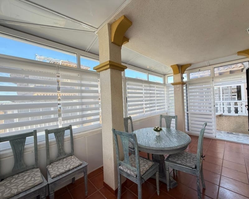 Casa de 2 habitaciones en Villamartin en venta - 225.000 € (Ref: 9725098)