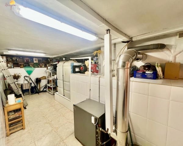 Chalet de 3 habitaciones en Puerto Deportivo, Torrevieja en venta - 495.000 € (Ref: 9725099)