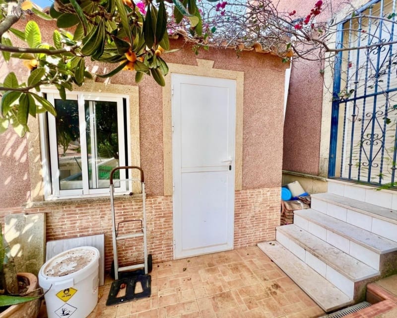 3 sovrum Villa till salu i Torrevieja - 495 000 € (Ref: 9725099)