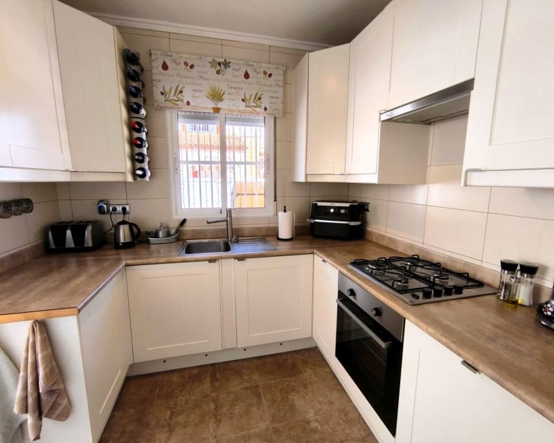 3 bedroom Villa for sale in Algorfa with pool - € 185,000 (Ref: 9730407)