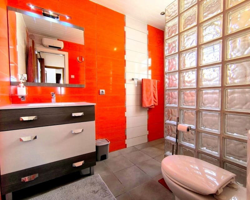 3 bedroom Villa for sale in Algorfa with pool - € 185,000 (Ref: 9730407)