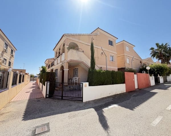 3 soveværelse Lejlighed til salg i La Zenia, Orihuela med swimmingpool - € 189.995 (Ref: 9730409)