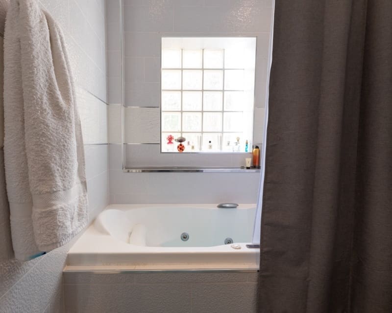 Chalet de 4 habitaciones en Villamartin en venta con piscina - 299.000 € (Ref: 9730410)