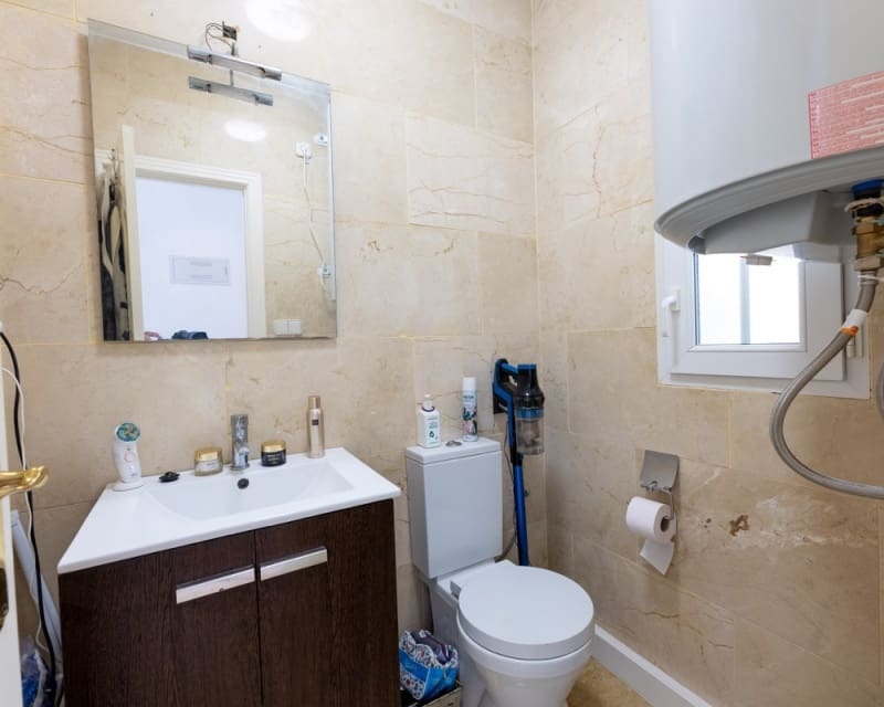 Chalet de 4 habitaciones en Villamartin en venta con piscina - 299.000 € (Ref: 9730410)