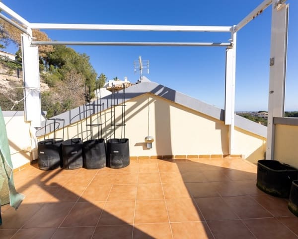 Chalet de 4 habitaciones en Villamartin, Orihuela en venta con piscina - 299.000 € (Ref: 9730410)