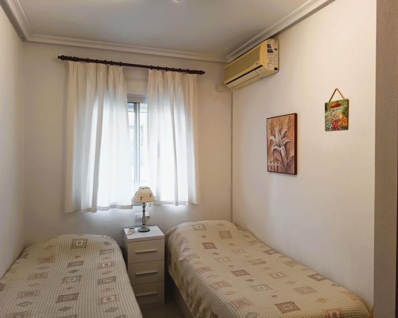 2 quarto Apartamento para venda em Cabo Roig com piscina - 219 000 € (Ref: 9730411)