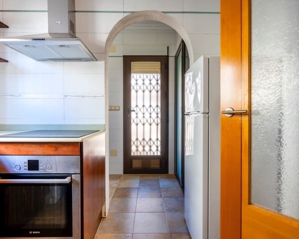 Chalet de 6 habitaciones en Villamartin, Orihuela en venta con piscina - 365.000 € (Ref: 9730413)