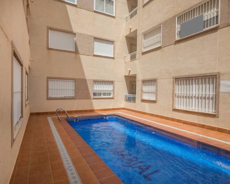 2 bedroom Apartment for sale in Rojales with pool - € 94,500 (Ref: 9737250)