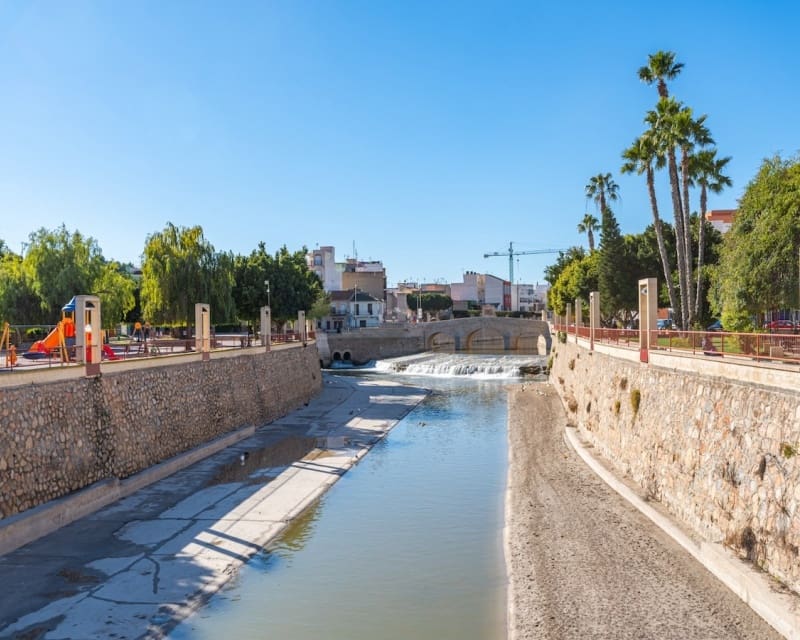 2 bedroom Apartment for sale in Rojales with pool - € 94,500 (Ref: 9737250)