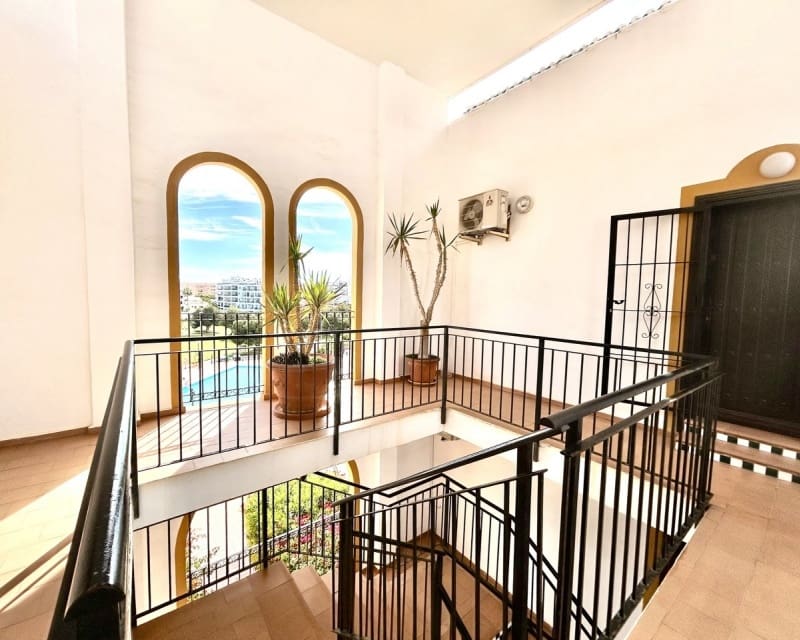 3 bedroom Apartment for sale in La Zenia with pool - € 205,000 (Ref: 9737252)