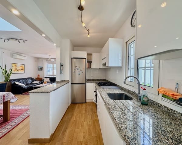 3 soveværelse Villa til salg i Villamartin, Orihuela med swimmingpool - € 289.000 (Ref: 9737254)