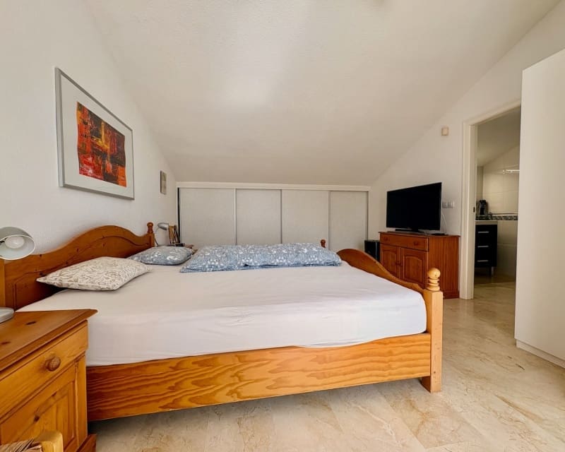 3 soveværelse Villa til salg i Villamartin med swimmingpool - € 289.000 (Ref: 9737254)