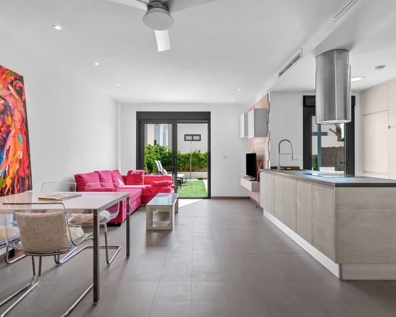 2 soveværelse Villa til salg i Dona Pepa med swimmingpool - € 379.000 (Ref: 9771959)