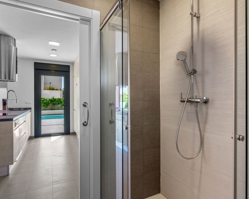 2 soveværelse Villa til salg i Dona Pepa med swimmingpool - € 379.000 (Ref: 9771959)