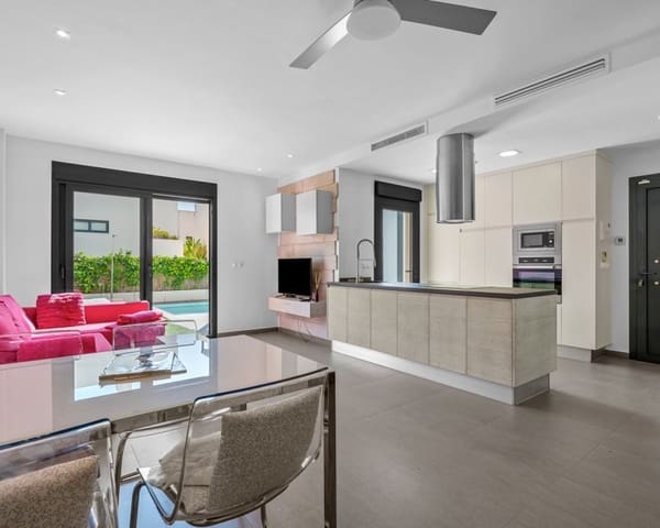 2 soveværelse Villa til salg i Doña Pepa, Rojales med swimmingpool - € 379.000 (Ref: 9771959)