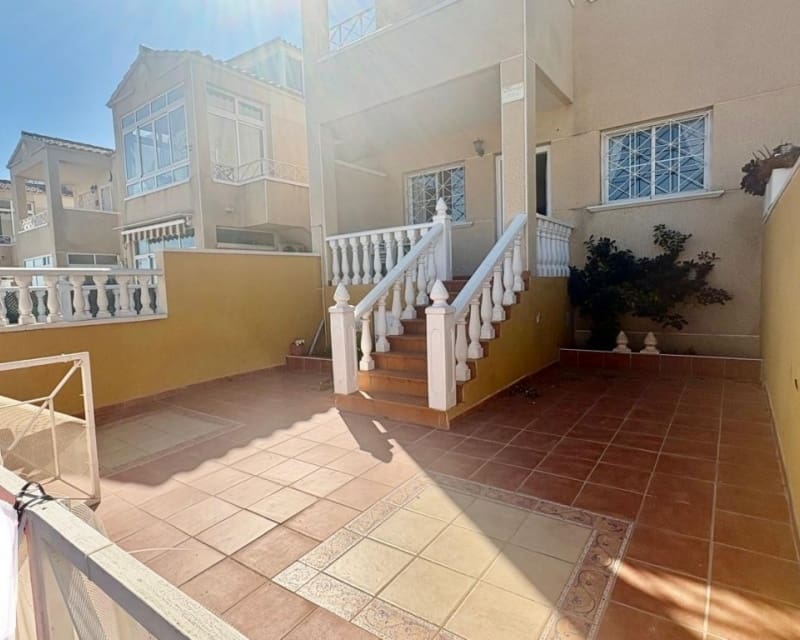 2 bedroom Apartment for sale in Playa Flamenca with pool - € 149,500 (Ref: 9771960)