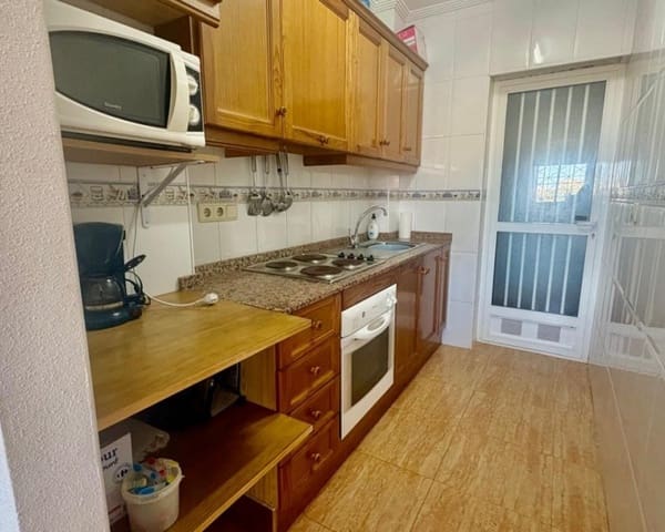 2 soveværelse Lejlighed til salg i Playa Flamenca, Orihuela med swimmingpool - € 149.500 (Ref: 9771960)