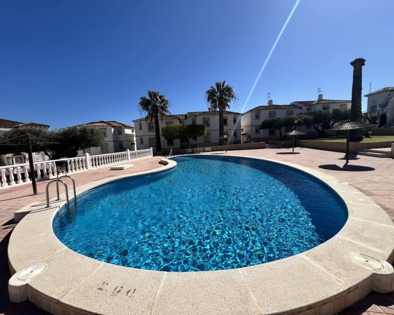 1 Zimmer Apartment zu verkaufen in Villamartin mit Pool - 105.000 € (Ref: 9771962)