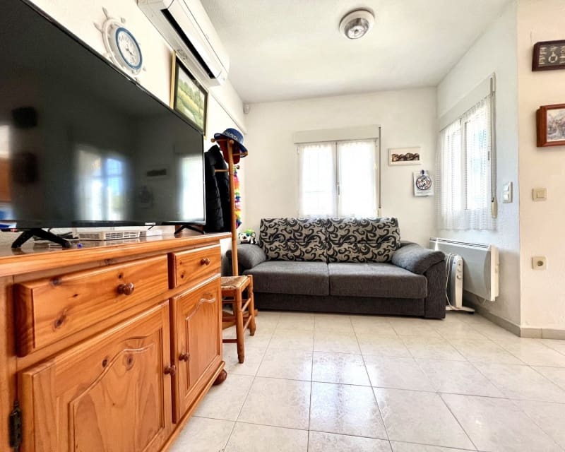 1 Zimmer Apartment zu verkaufen in Villamartin mit Pool - 105.000 € (Ref: 9771962)