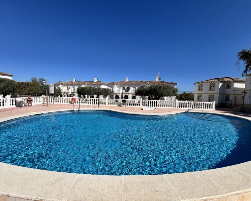 1 Zimmer Apartment zu verkaufen in Villamartin mit Pool - 105.000 € (Ref: 9771962)