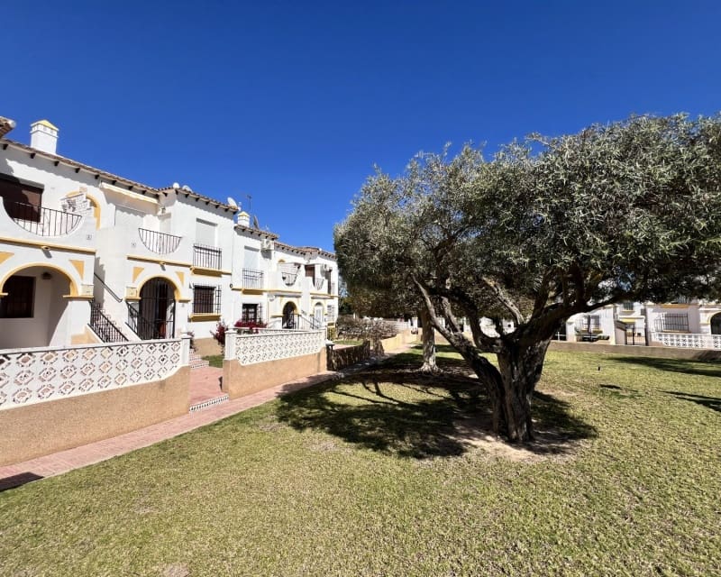 1 Zimmer Apartment zu verkaufen in Villamartin mit Pool - 105.000 € (Ref: 9771962)