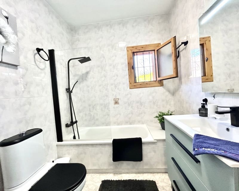 2 camera da letto Casa in vendita in Playa Flamenca con piscina - 238.950 € (Rif: 9771965)