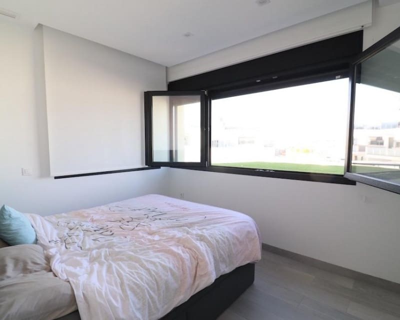 3 chambre Villa/Maison à vendre à Cabo Roig avec piscine - 450 000 € (Ref: 9771967)