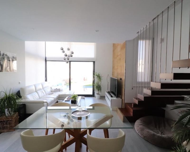 3 chambre Villa/Maison à vendre à Cabo Roig avec piscine - 450 000 € (Ref: 9771967)