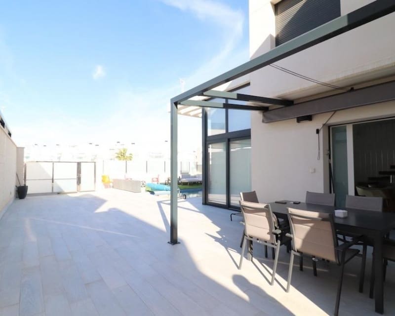 3 chambre Villa/Maison à vendre à Cabo Roig avec piscine - 450 000 € (Ref: 9771967)