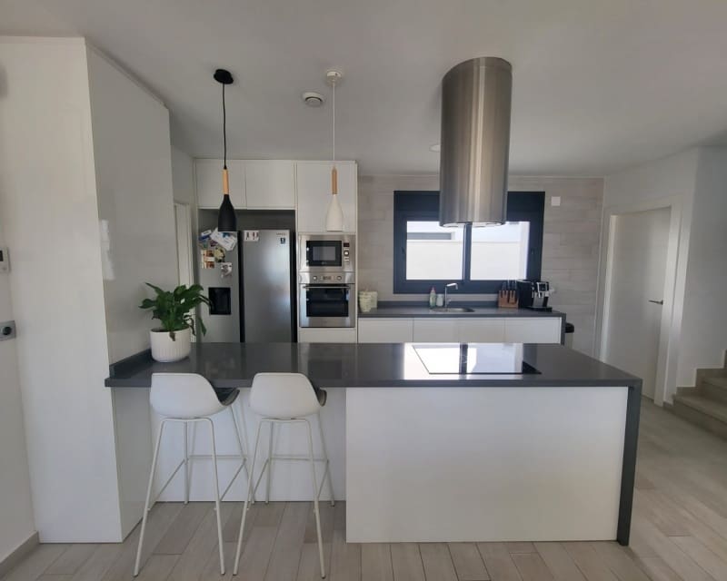 2 sovrum Hus till salu i Daya Vieja med pool - 299 995 € (Ref: 9771968)