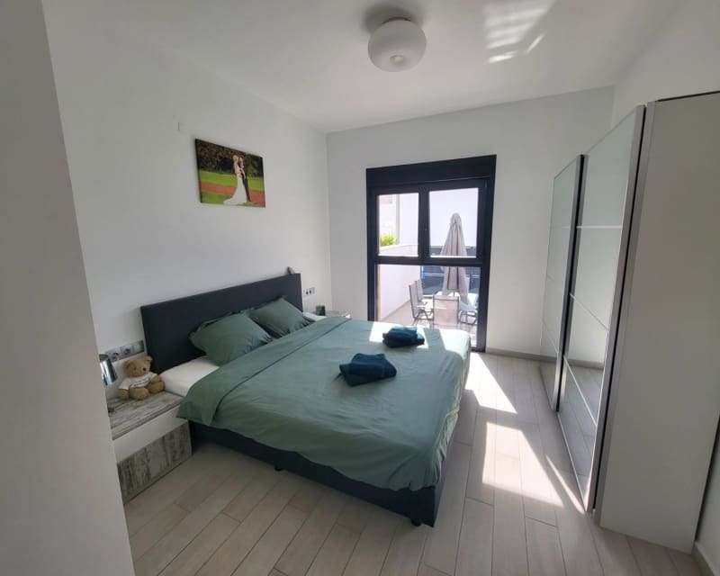 2 sovrum Hus till salu i Daya Vieja med pool - 299 995 € (Ref: 9771968)