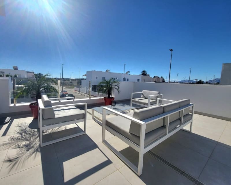 2 sovrum Hus till salu i Daya Vieja med pool - 299 995 € (Ref: 9771968)