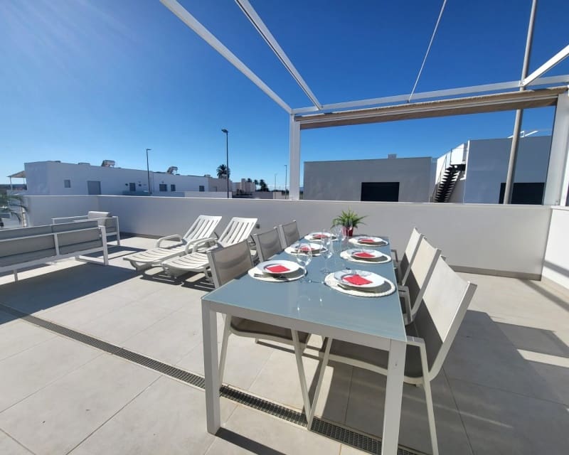 2 sovrum Hus till salu i Daya Vieja med pool - 299 995 € (Ref: 9771968)