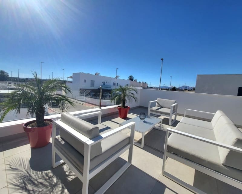 2 sovrum Hus till salu i Daya Vieja med pool - 299 995 € (Ref: 9771968)