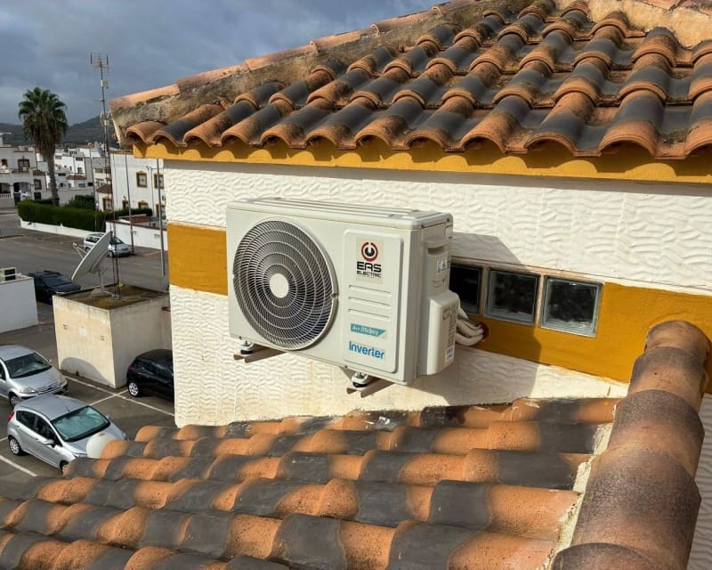 2 makuuhuone Huoneisto myytävänä paikassa Los Montesinos mukana uima-altaan - 119 500 € (Ref: 9771971)