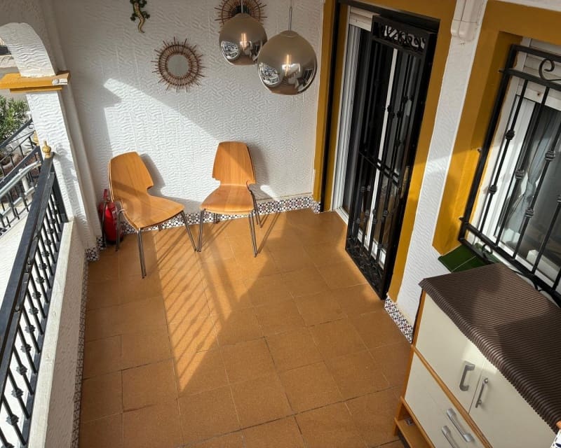 2 makuuhuone Huoneisto myytävänä paikassa Los Montesinos mukana uima-altaan - 119 500 € (Ref: 9771971)