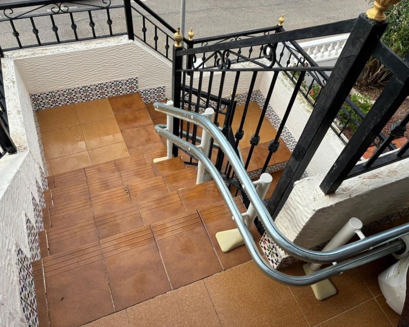 2 makuuhuone Huoneisto myytävänä paikassa Los Montesinos mukana uima-altaan - 119 500 € (Ref: 9771971)