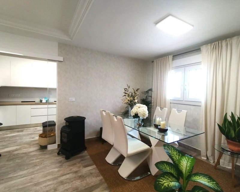 4 bedroom Villa for sale in Villamartin - € 408,000 (Ref: 9783421)