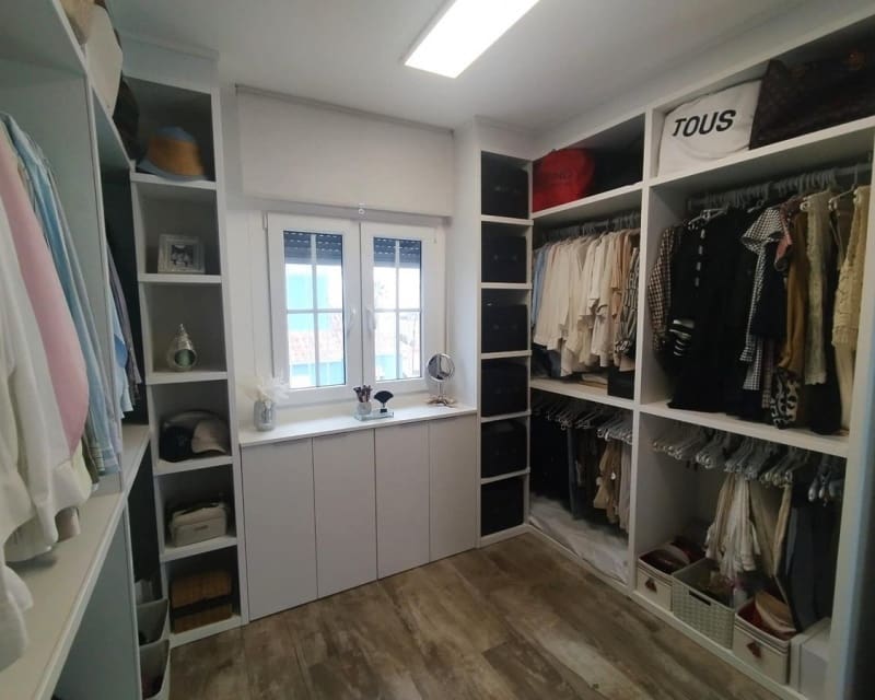 4 bedroom Villa for sale in Villamartin - € 408,000 (Ref: 9783421)