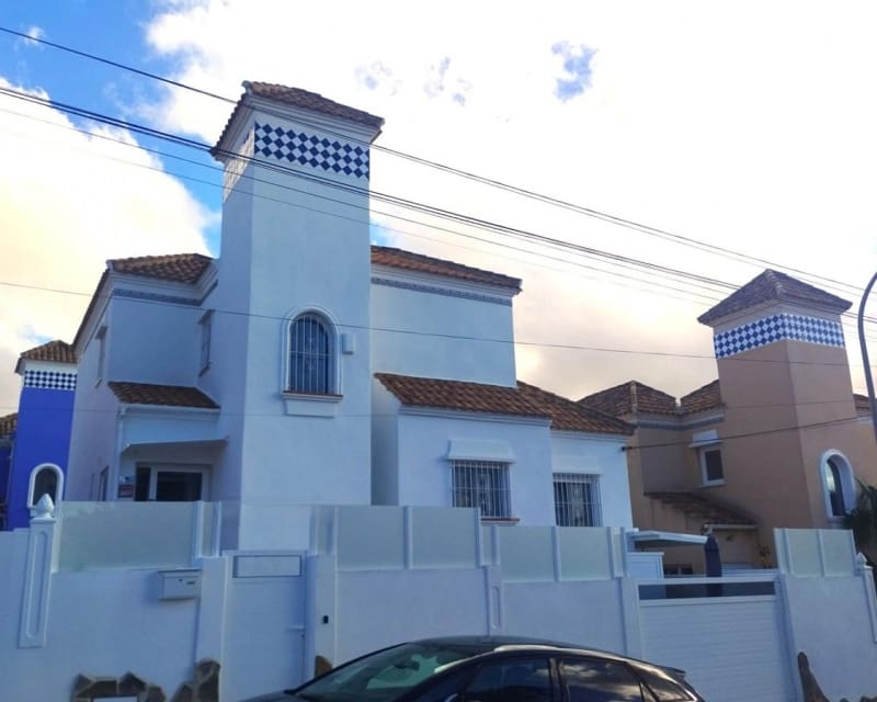 4 bedroom Villa for sale in Villamartin - € 408,000 (Ref: 9783421)