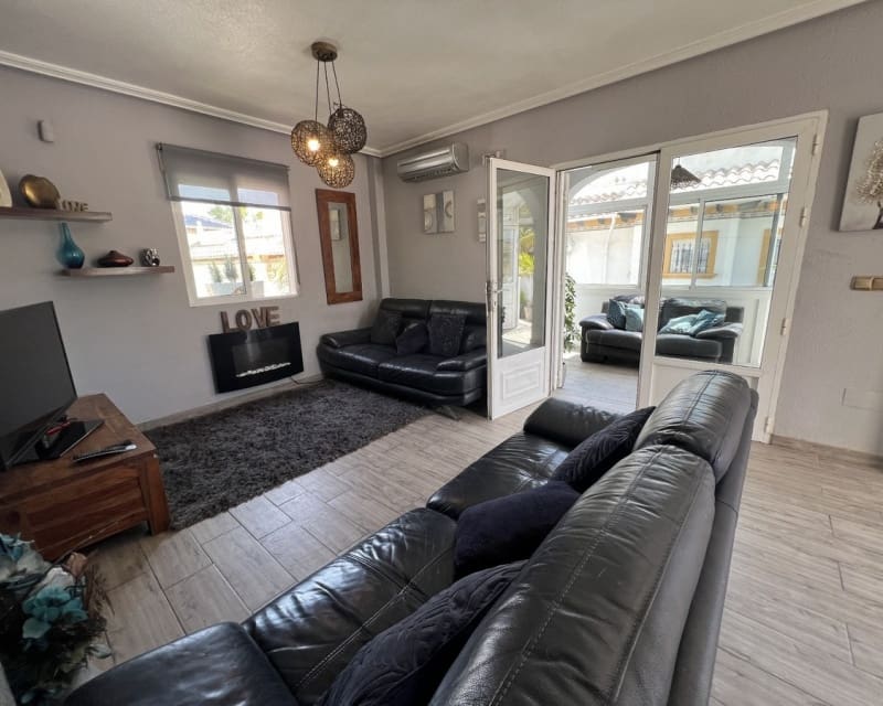 4 camera da letto Villa in vendita in La Zenia - 399.000 € (Rif: 9783423)