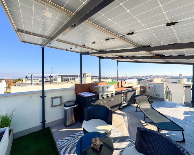 3 bedroom Villa for sale in Villamartin with pool - € 349,900 (Ref: 9783424)