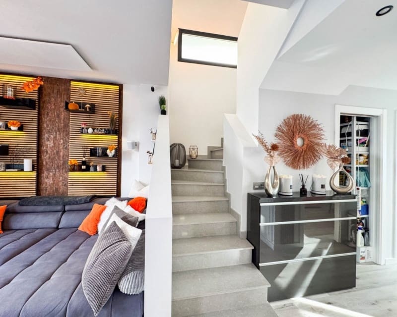 3 bedroom Villa for sale in Villamartin with pool - € 349,900 (Ref: 9783424)